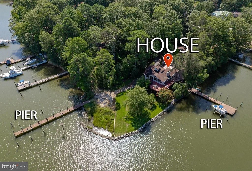 Photo of 222 HARBOR DRIVE