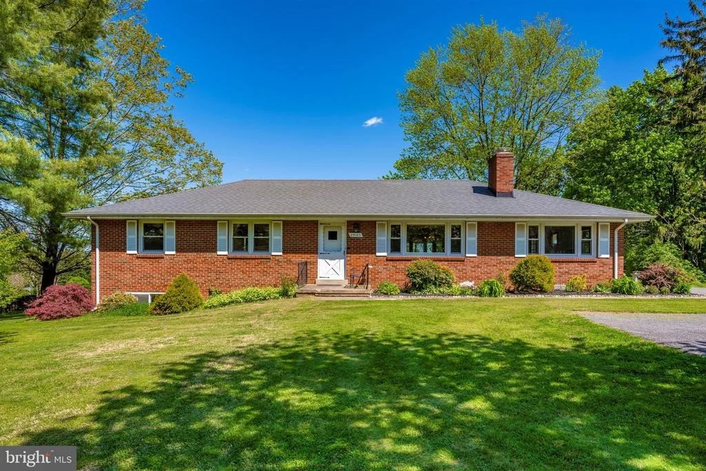 Photo of 25103 OAK DRIVE