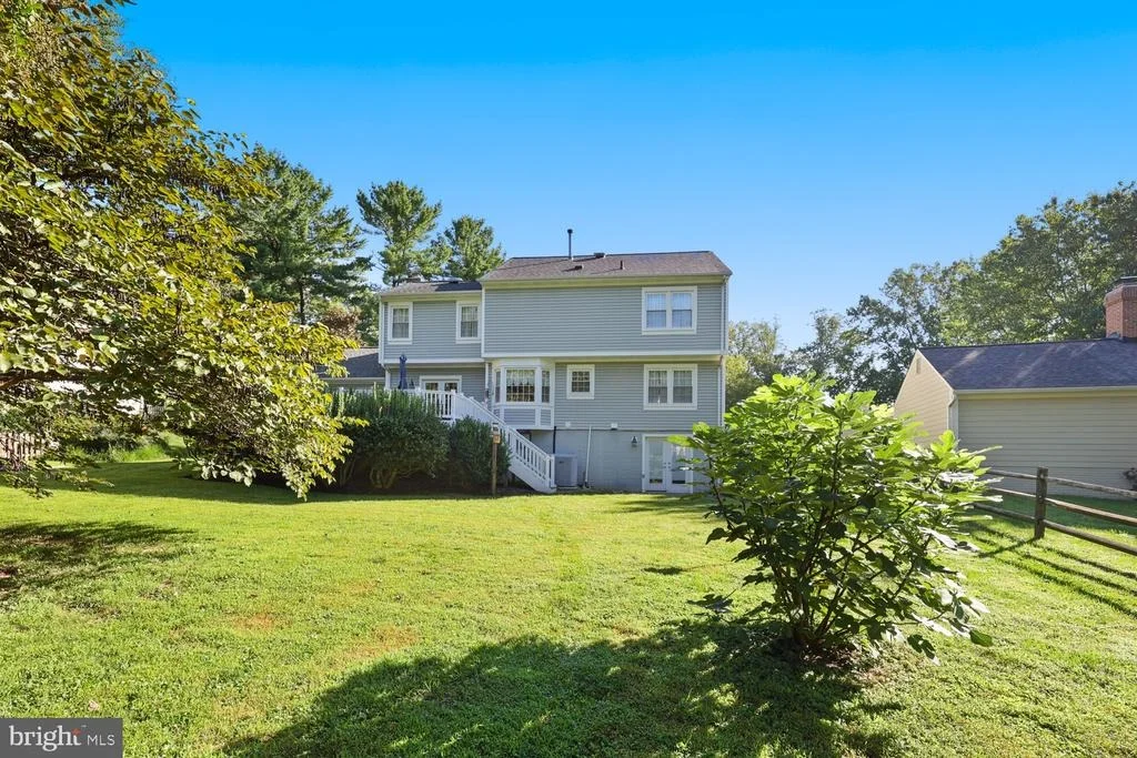 Photo of 10221 EAGLE LANDING COURT