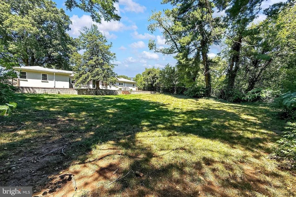 Photo of 201 LONGVIEW DRIVE