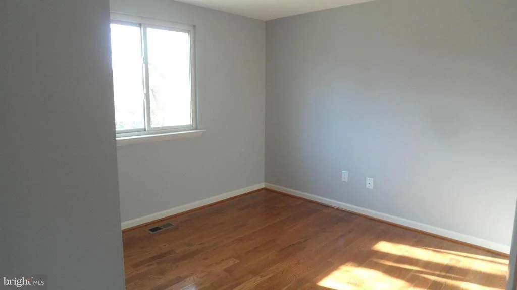 Photo of 1816 ROCKY GLEN DRIVE