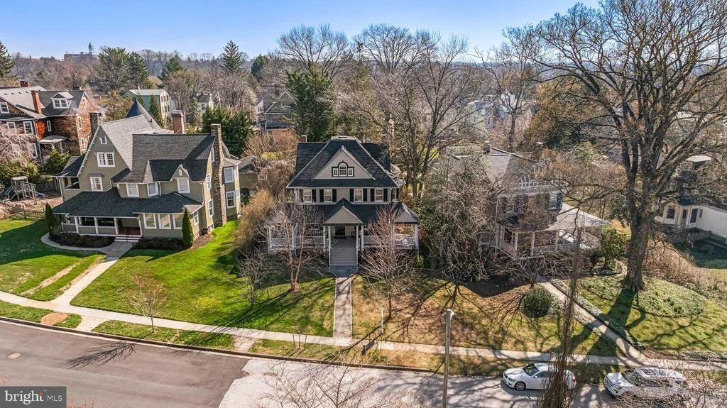 Photo of 225 HAWTHORNE ROAD