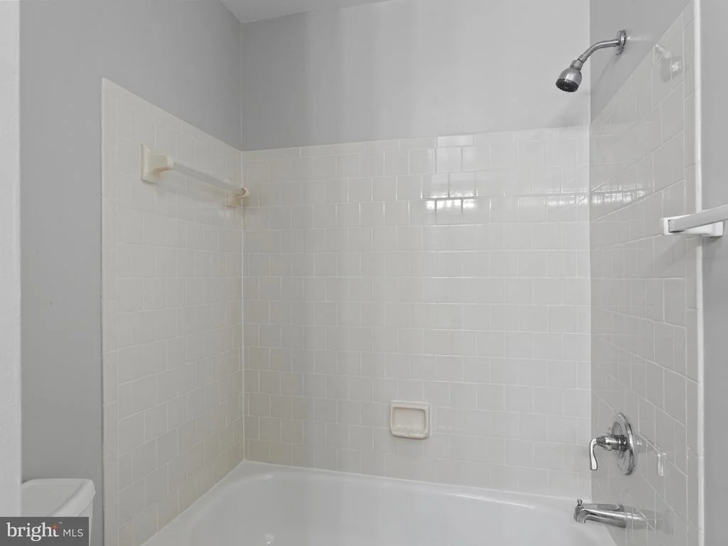Photo of 9320 CREEKVIEW DRIVE