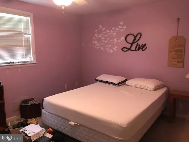 Photo of 17528 COLLIER CIRCLE
