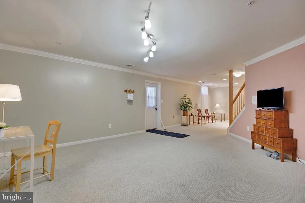 Photo of 4401 HUNTCHASE DRIVE