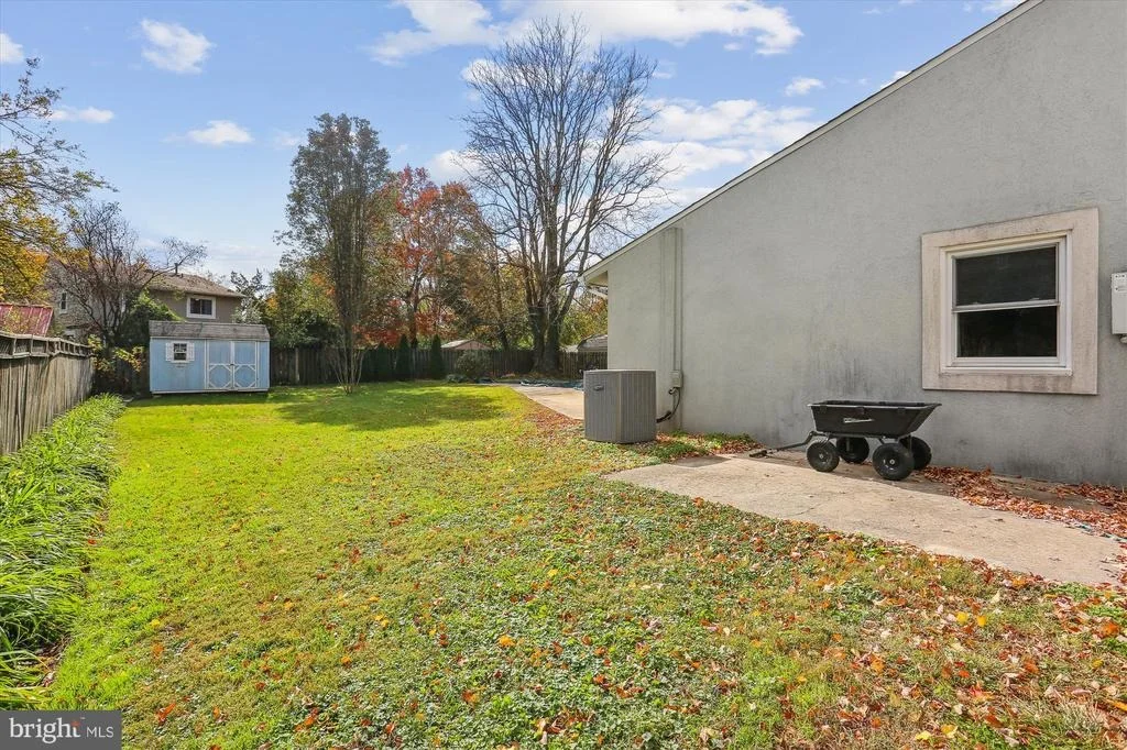 Photo of 19500 WOOTTON AVENUE
