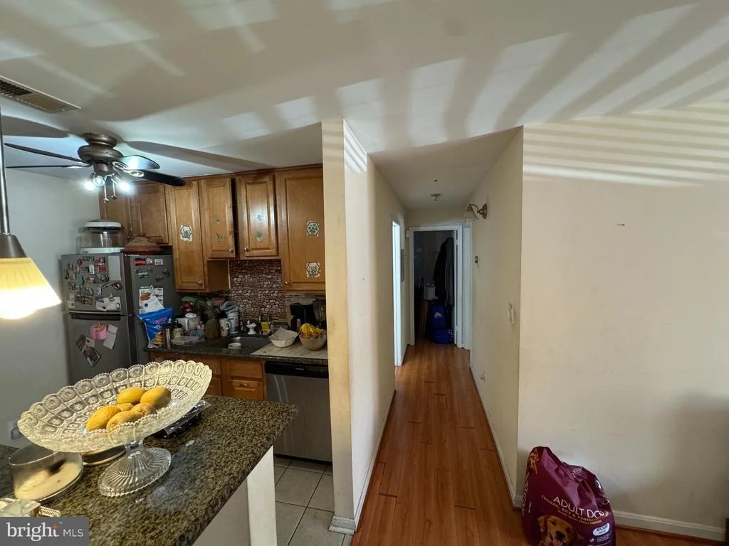 Photo of Unit 4A2 at 3176 SUMMIT SQUARE DRIVE