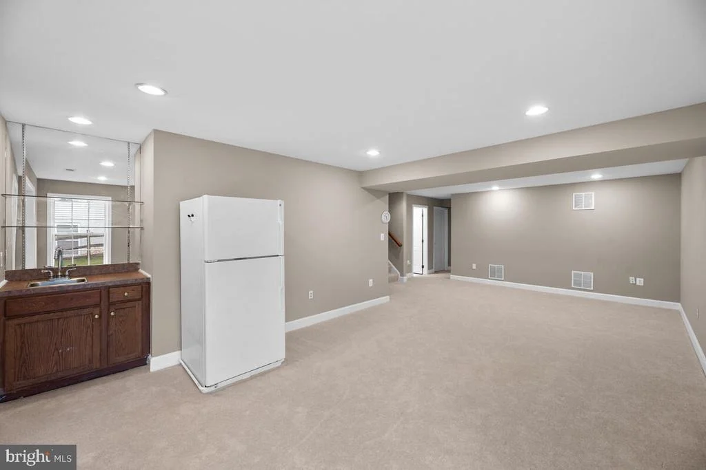 Photo of 1805 N GREENLEESE DRIVE