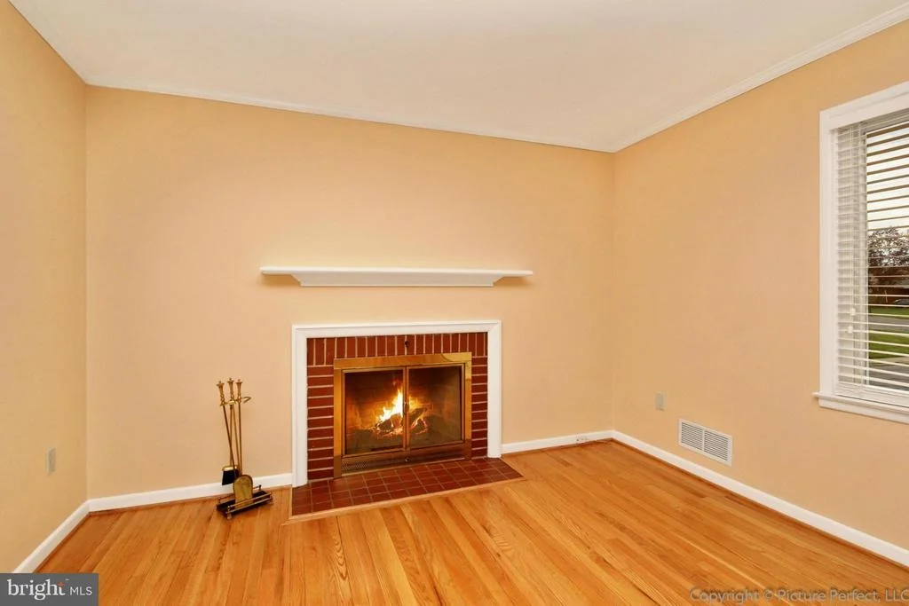 Photo of 407 DELAWARE ROAD