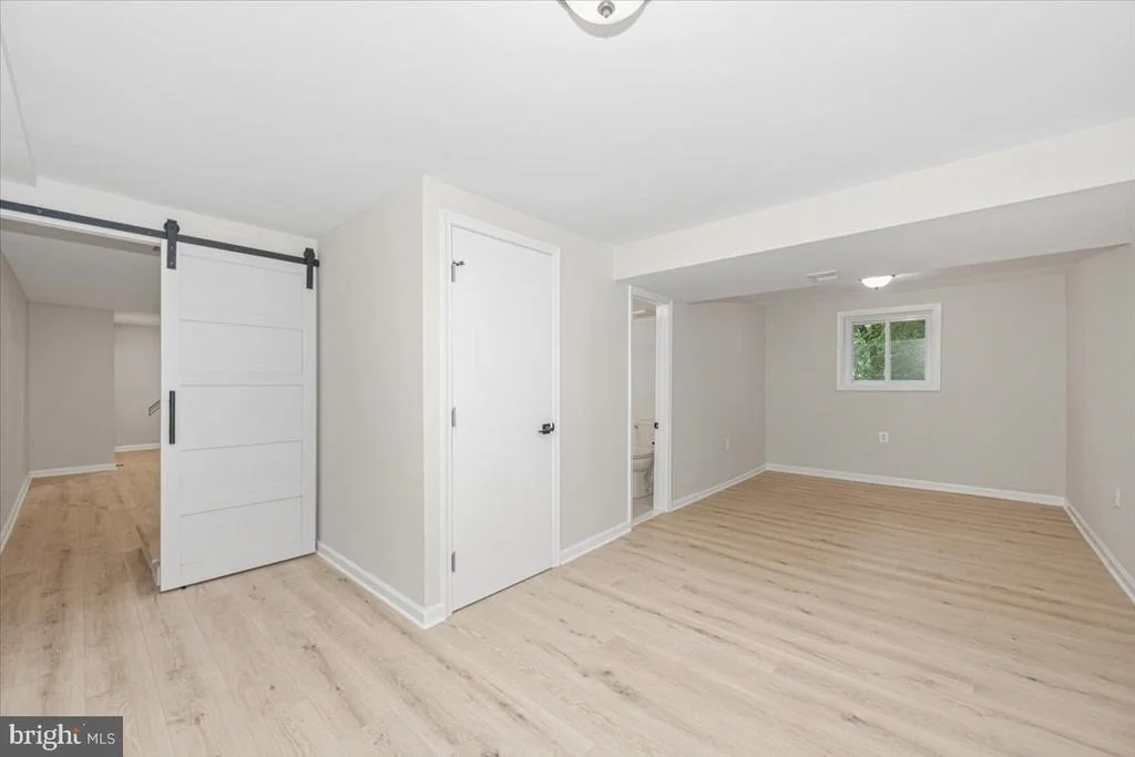 Photo of 8624 PARLIAMENT DRIVE