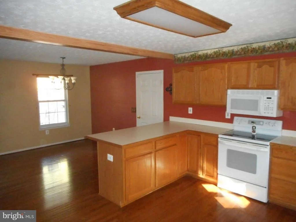 Photo of 11535 HONEYSUCKLE COURT