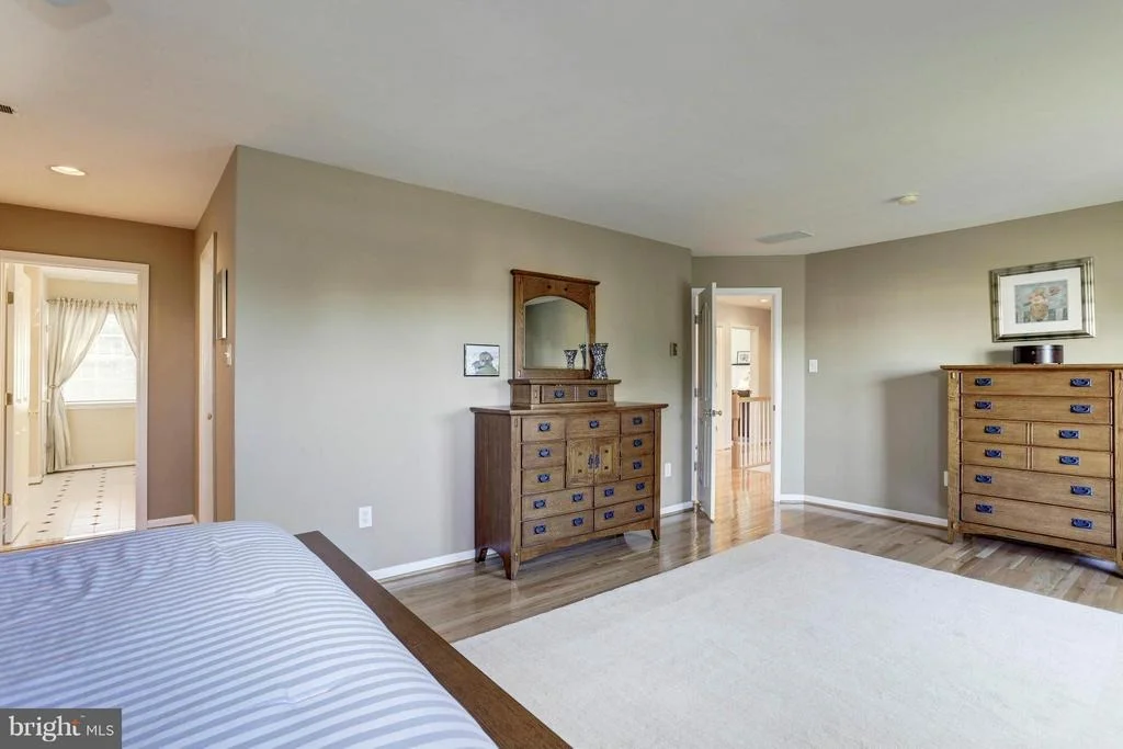 Photo of 4824 BROOM DRIVE