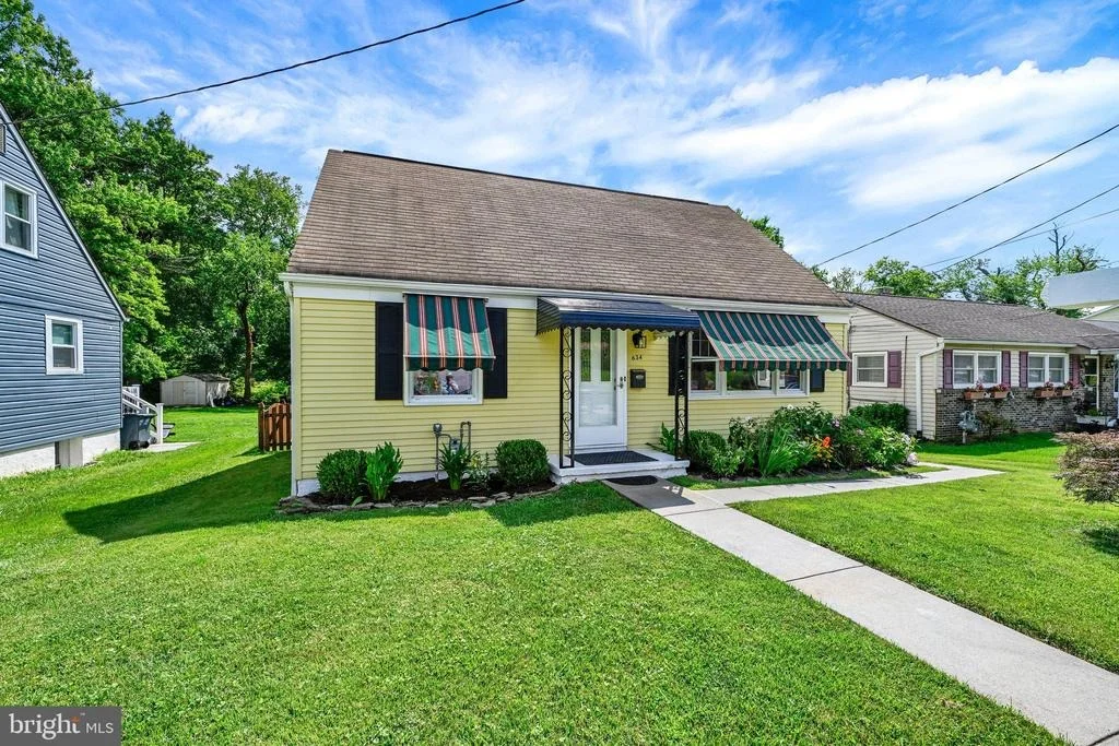 Photo of 634 LONGVIEW