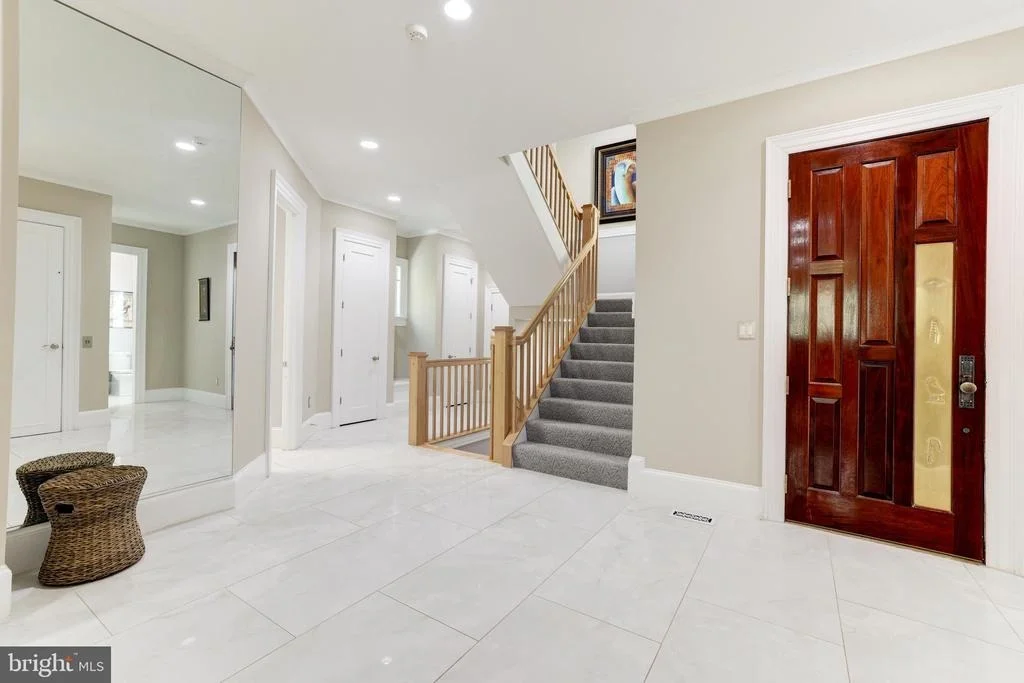 Photo of 658 LIVE OAK DRIVE