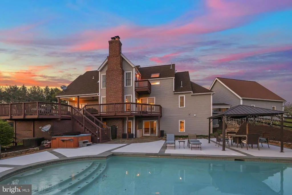 Photo of 9393 BRIAR LANE