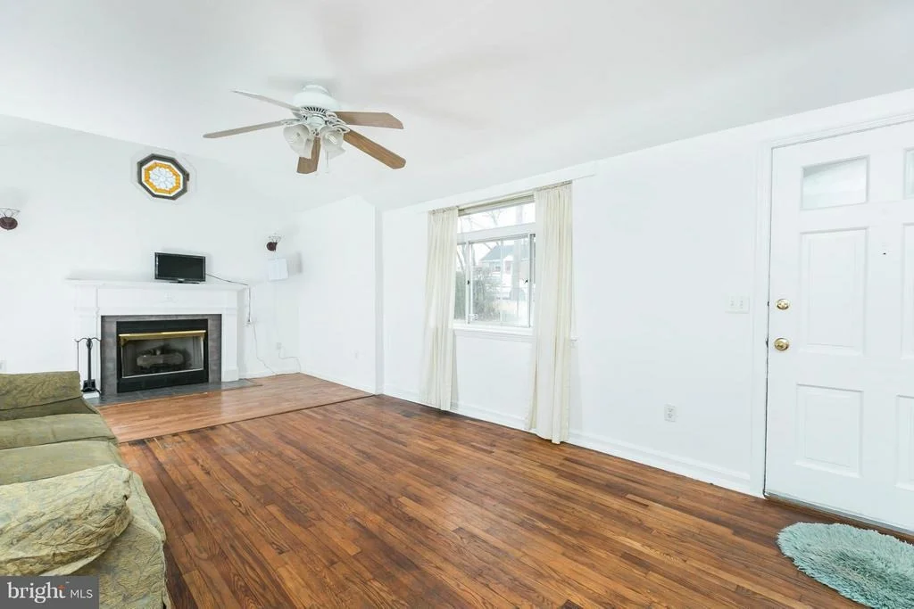 Photo of 12102 GRANDVIEW AVENUE