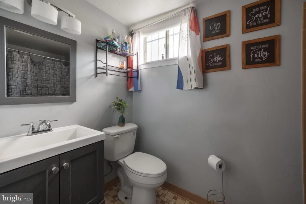 Photo of 8916 TRUBADOR DRIVE