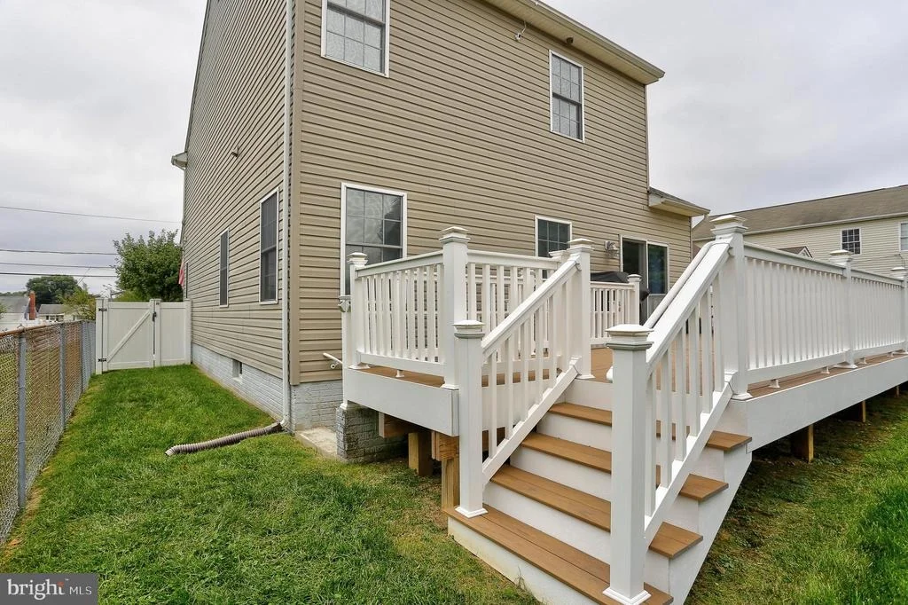 Photo of 5901 LYNBROOK ROAD