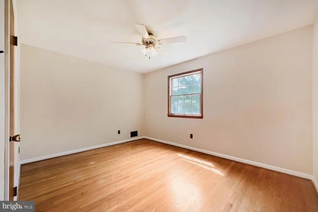 Photo of 304 PINE CIRCLE