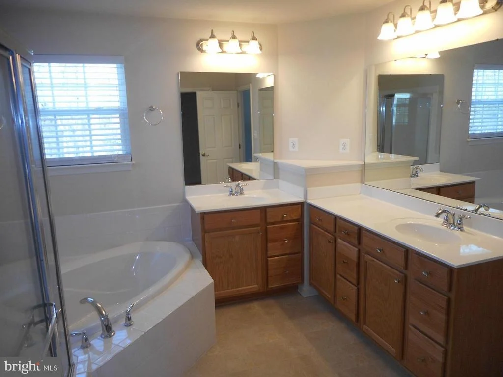 Photo of 2976 KINCAID DRIVE