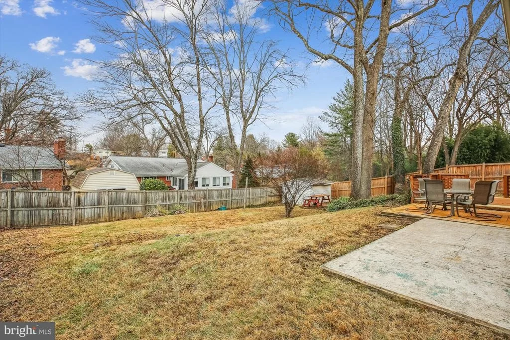 Photo of 715 BELGRADE ROAD N