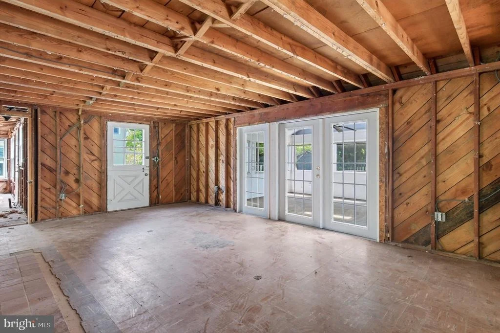 Photo of 111 WARDOUR DRIVE