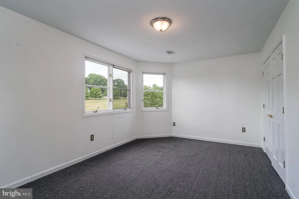 Photo of 22669 WATSON ROAD