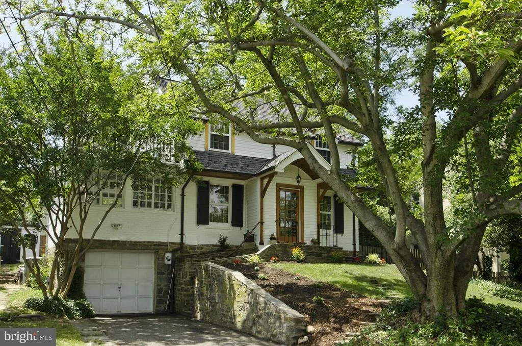 Photo of 6016 FORT HUNT ROAD