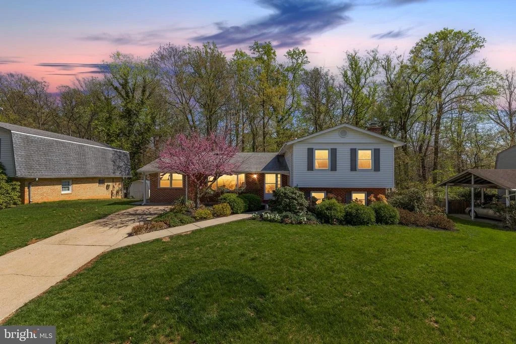 Photo of 1005 RUPPERT ROAD