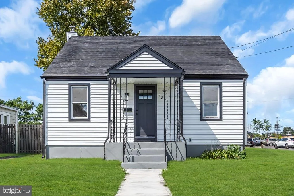 Photo of 33 MORRIS AVENUE