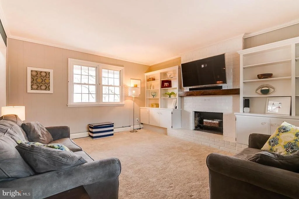 Photo of 9702 LONGVIEW DRIVE