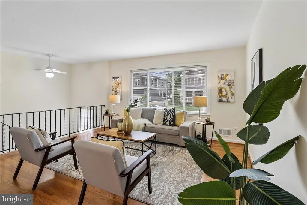 Photo of 3604 HERITAGE LANE