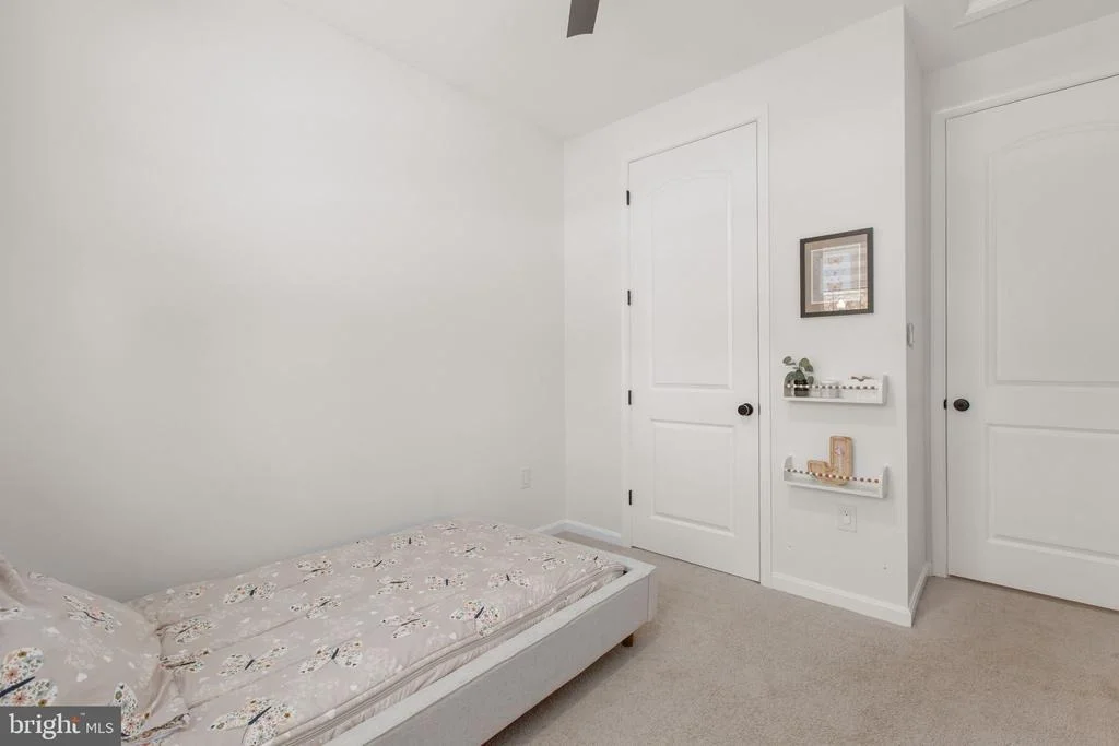 Photo of 725 ELECTRIC AVENUE