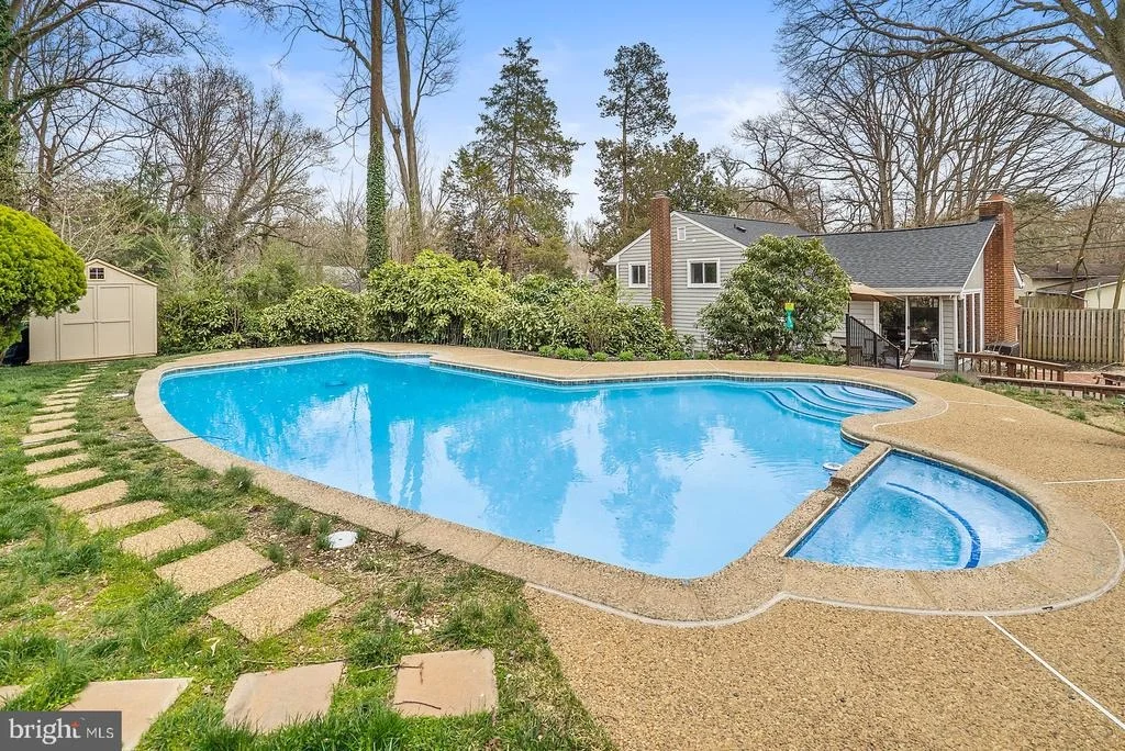 Photo of 10946 BYRD DRIVE