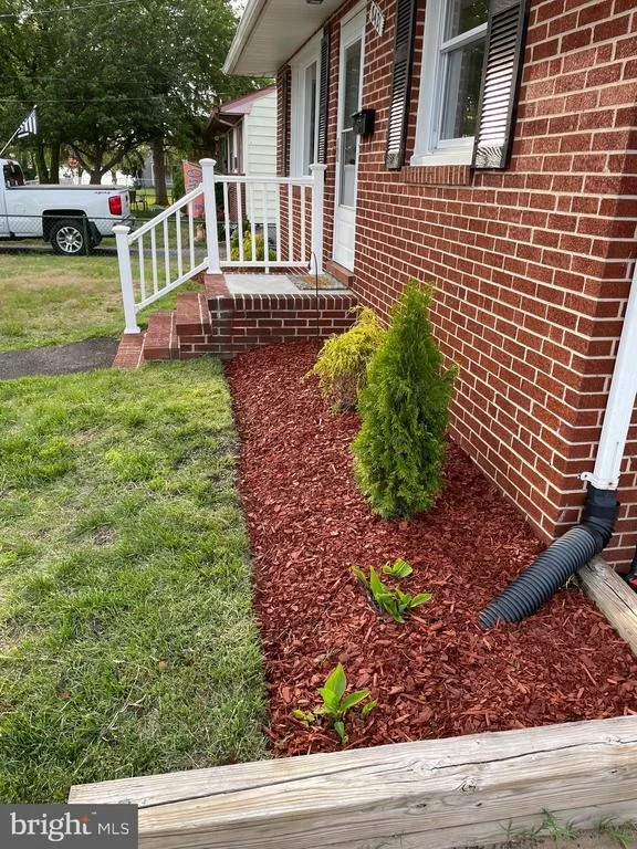 Photo of 8421 SPRING ROAD