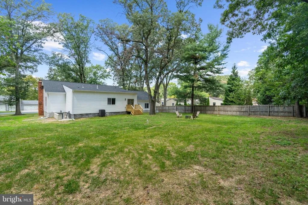 Photo of 7851 SPRUCE HILL ROAD
