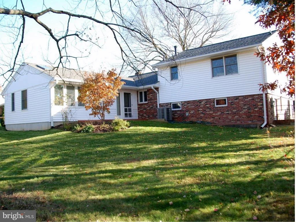 Photo of 8112 BULLOCK LANE