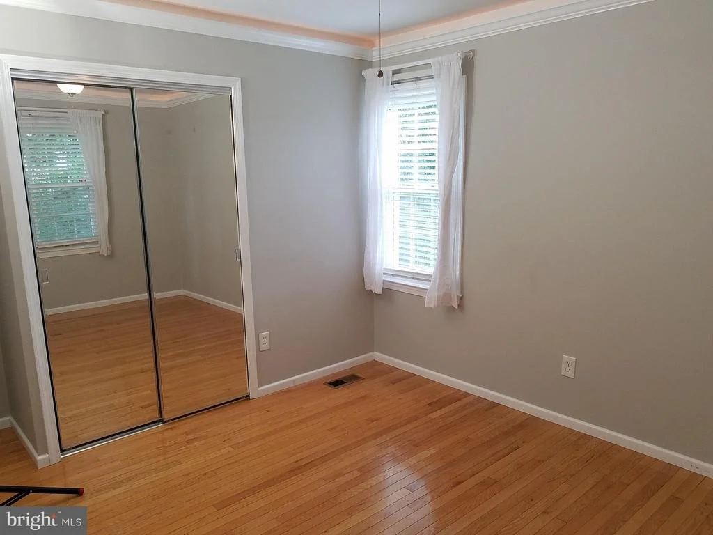 Photo of 9621 PODIUM DRIVE