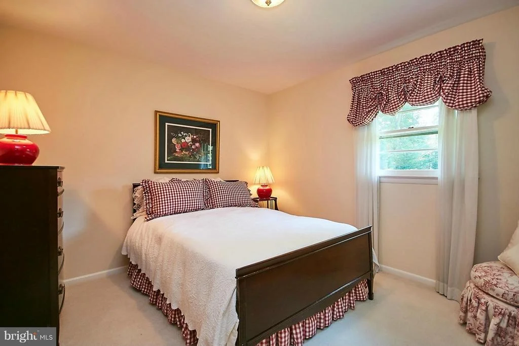 Photo of 6415 NOBLE DRIVE