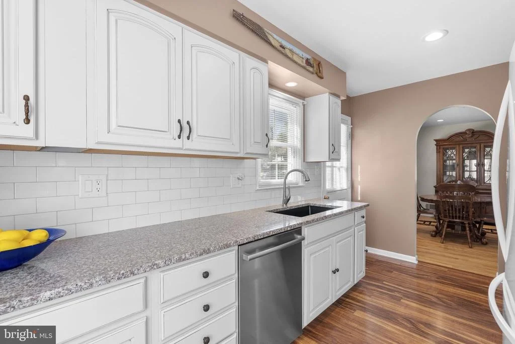 Photo of 1106 BEALL PLACE