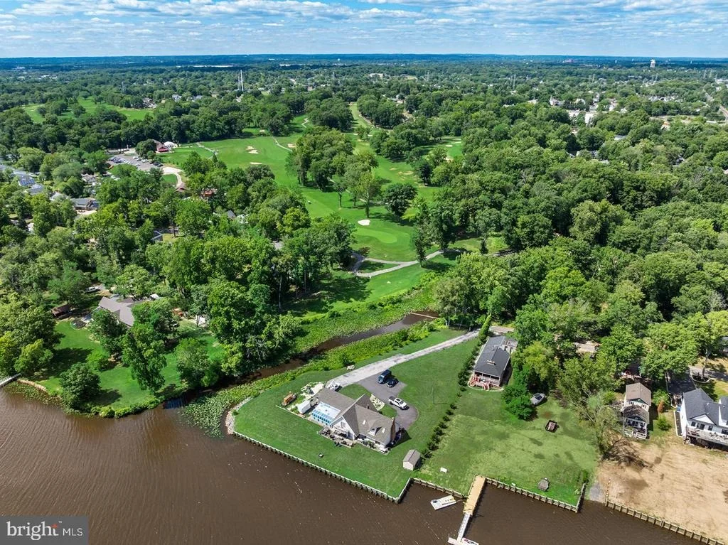 Photo of 12 PINE LANE