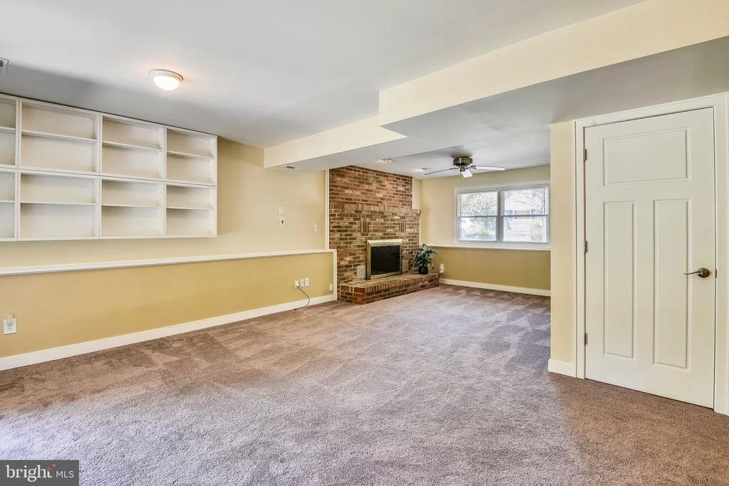 Photo of 115 GROH LANE
