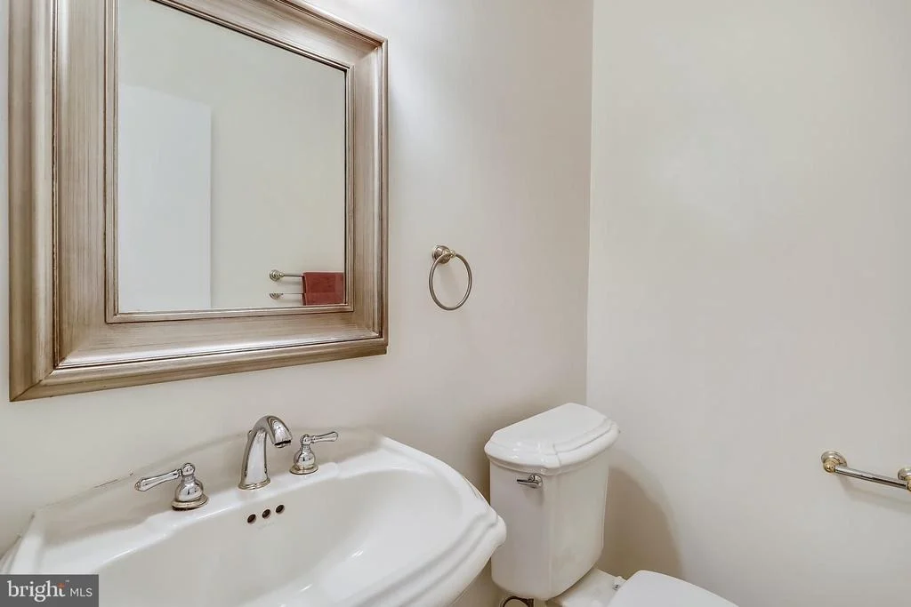 Photo of 14825 NOTLEY ROAD
