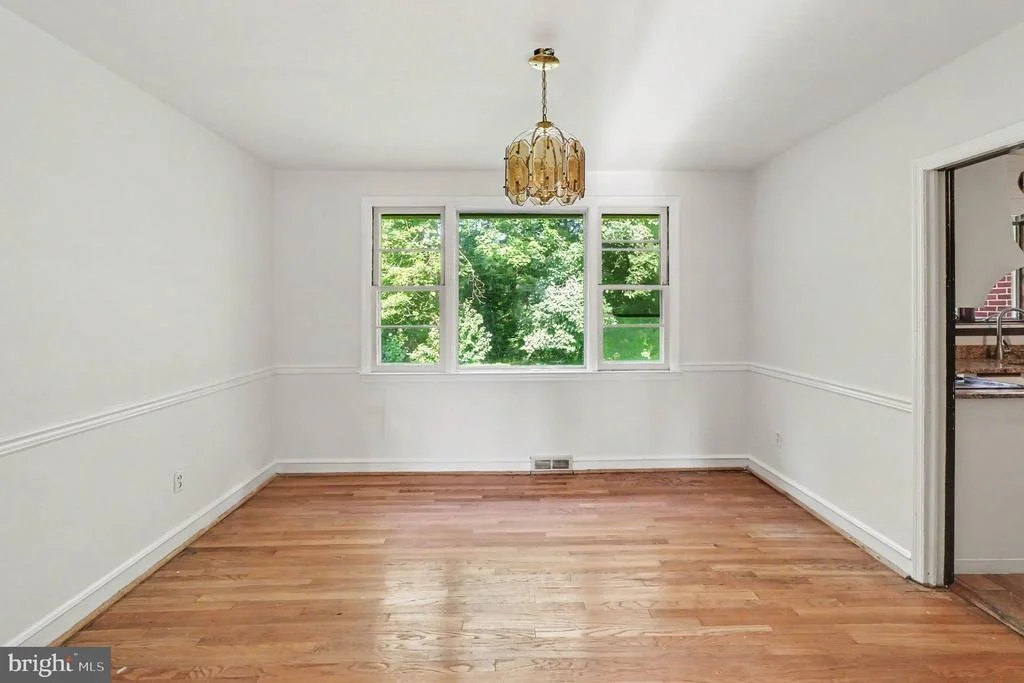 Photo of 1202 HILLSIDE BOULEVARD