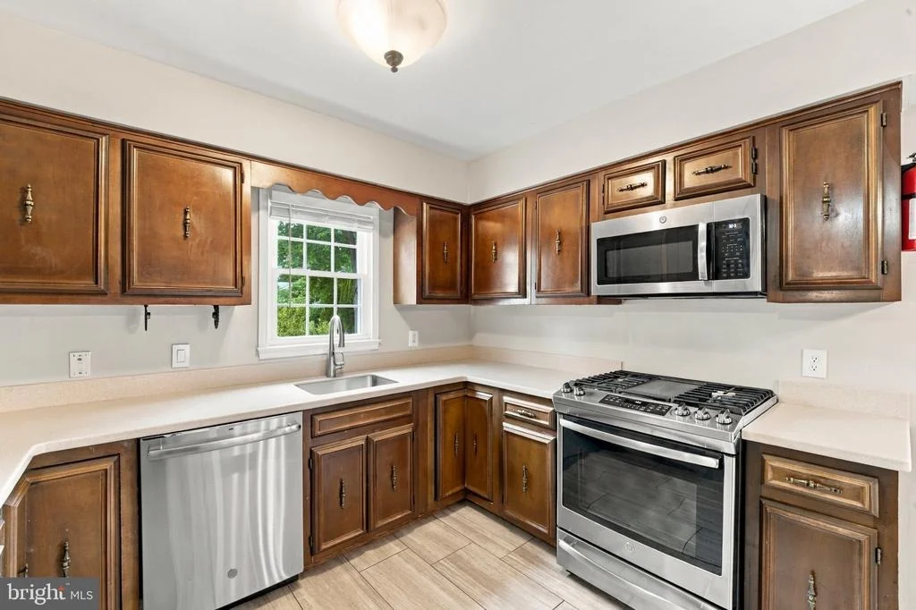 Photo of 16005 WALLINGFORD ROAD