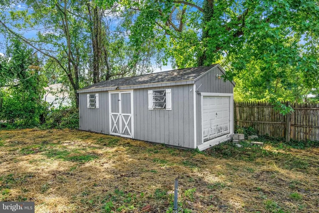 Photo of 1561 EFFORD ROAD