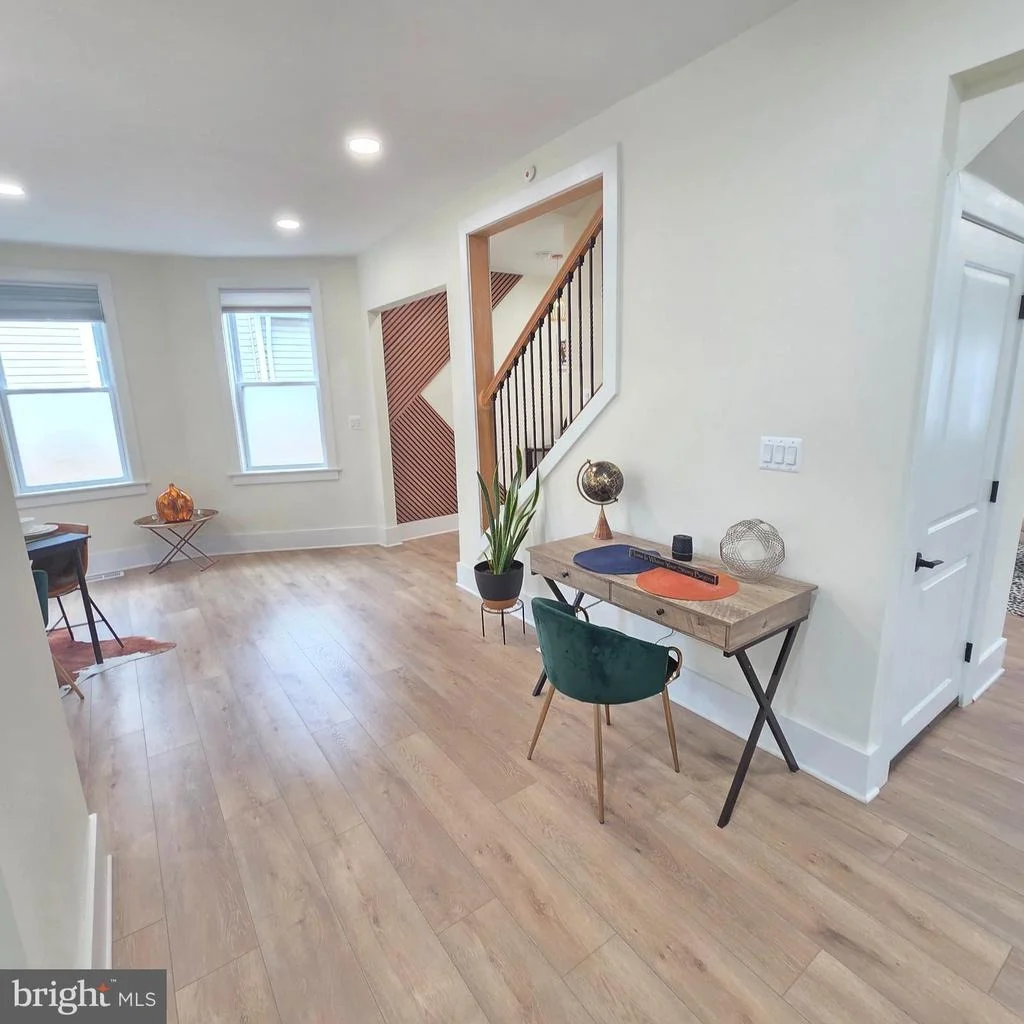 Photo of 2918 E COLD SPRING LANE