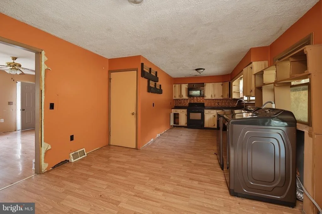Photo of 828 LEE ROAD