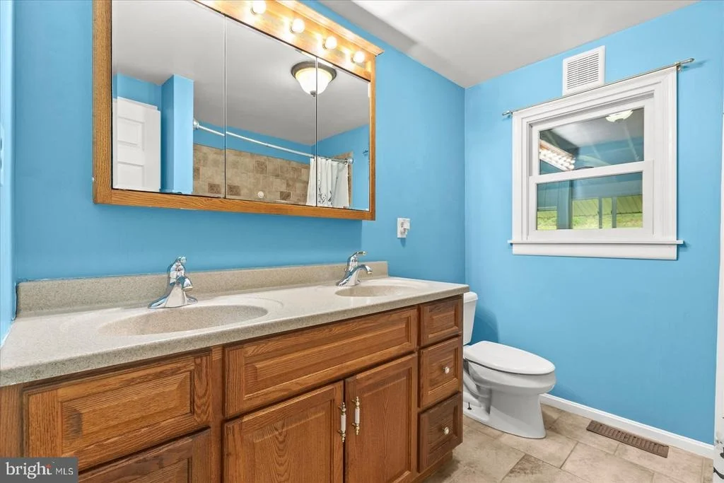 Photo of 1426 RIDGE ROAD
