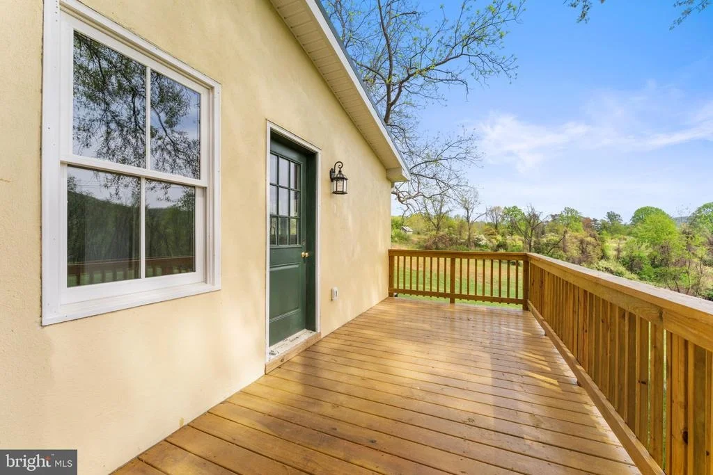 Photo of 11066 MORELAND ROAD